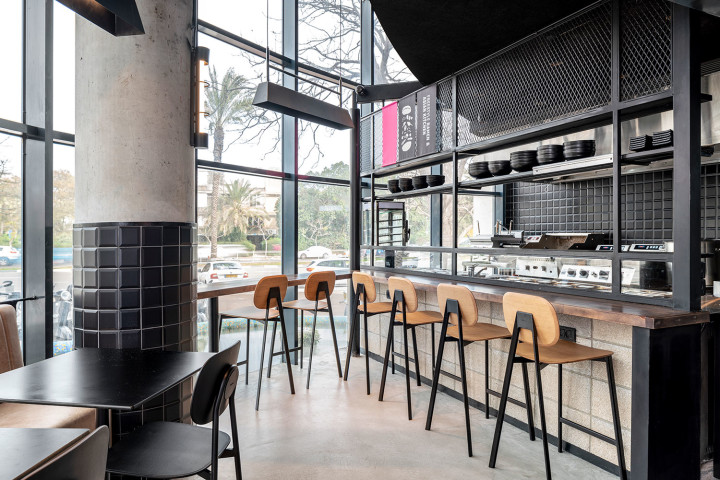 Pointhouse @ Hiro Ramen and ban bar - en